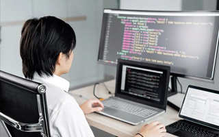 天津 ,php声明和调用变量的符号是什么？